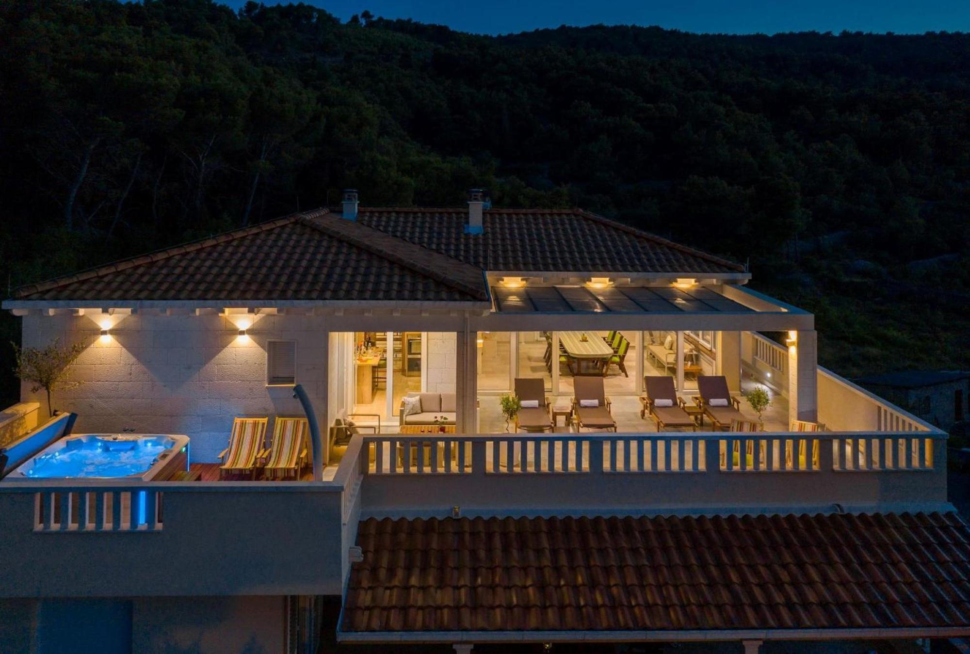 Apartmán Secret Escape Penthouse Slatine Pokoj fotografie